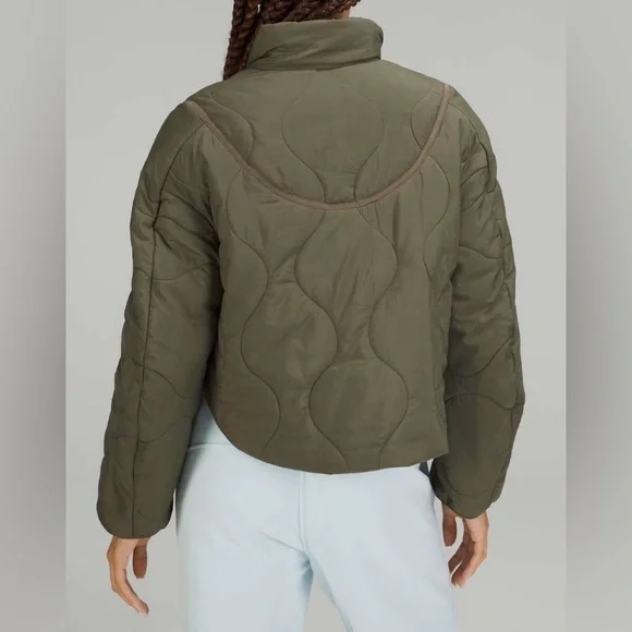 NWOT Lululemon Quilted Light Insulation Cropped Jacket Medium Olive - Picture 3 of 8